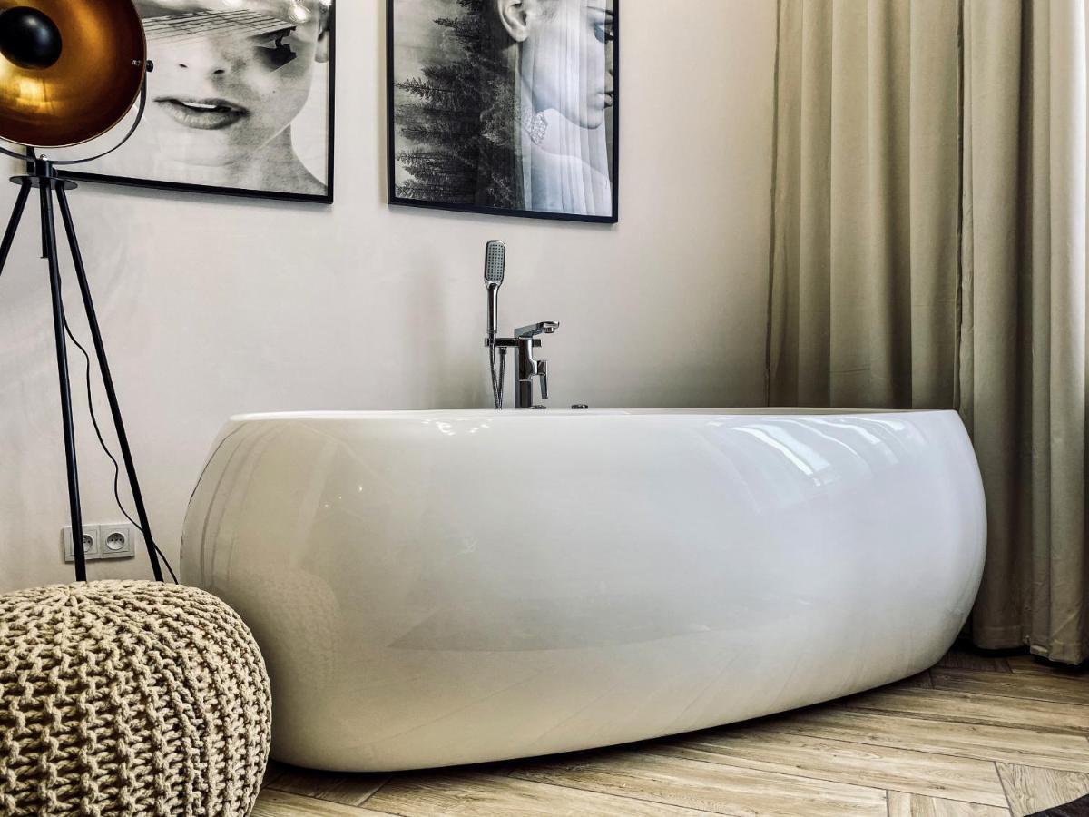 Apartment Premium Jacuzzi For Couples, Old Town كراكوفيا المظهر الخارجي الصورة